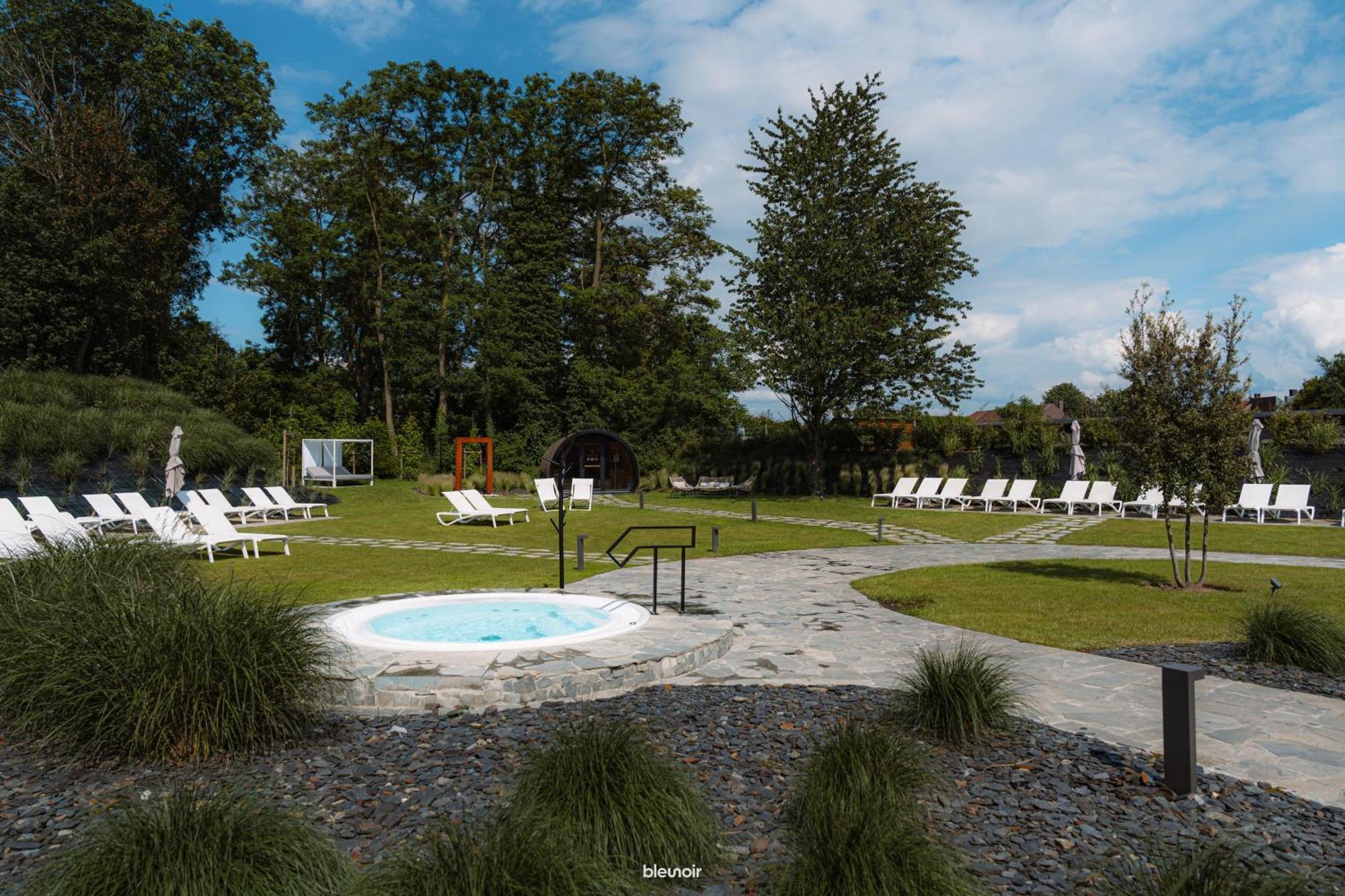 Domaine Des Thermes Awans Exterior foto